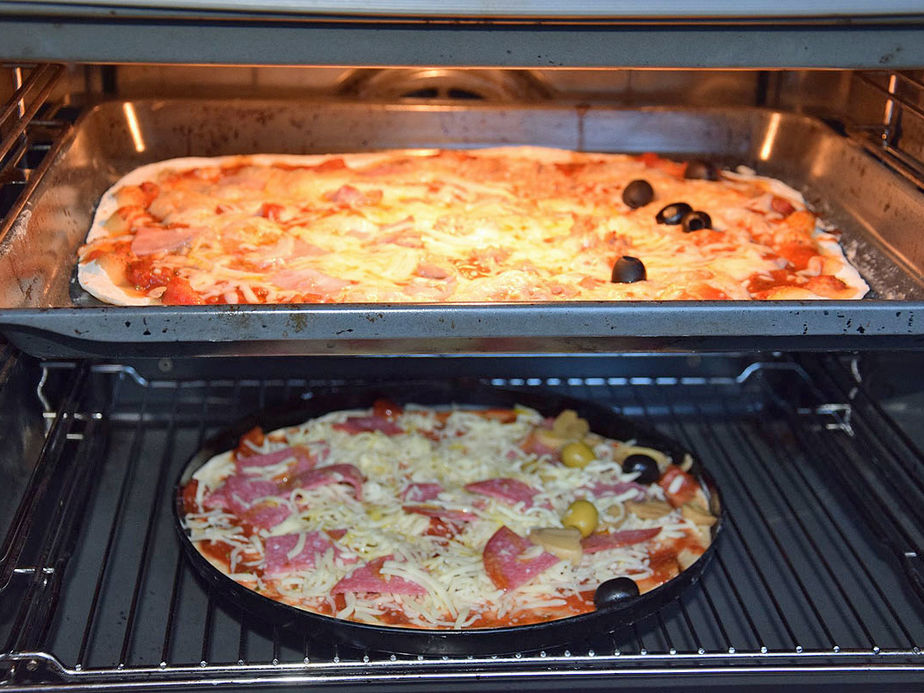 Gemeinde dankt den Sternsingern mit einem Pizzabacken 